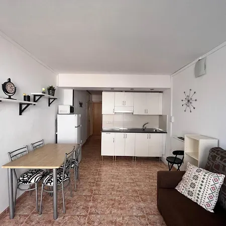 Estudio Con Piscina