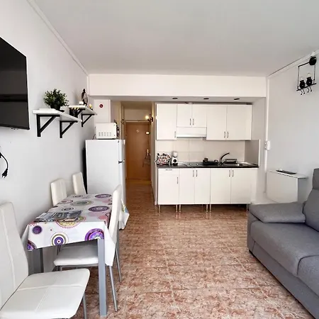Estudio Con Piscina Roses